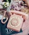 Телефон розовый